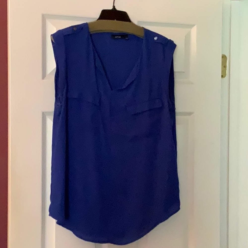 Royal blue top